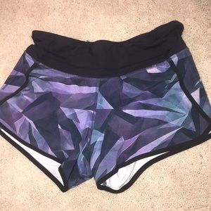Lulu lemon patterned Speed Up shorts!!!